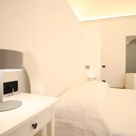 44 Apartment *