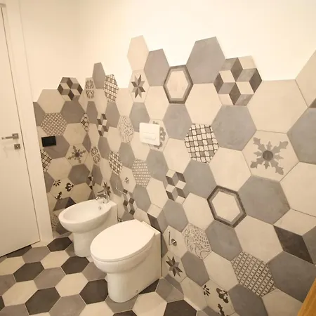 44 Apartment *